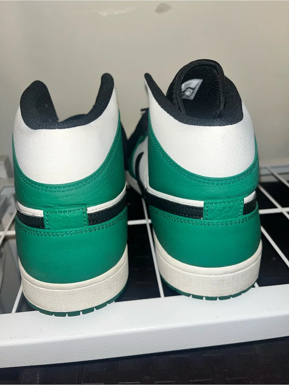 Air Jordan 1 Mid 
